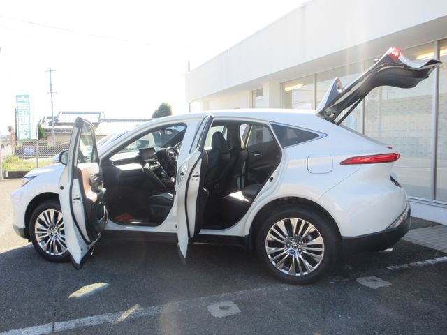 TOYOTA HARRIER 2WD 2020