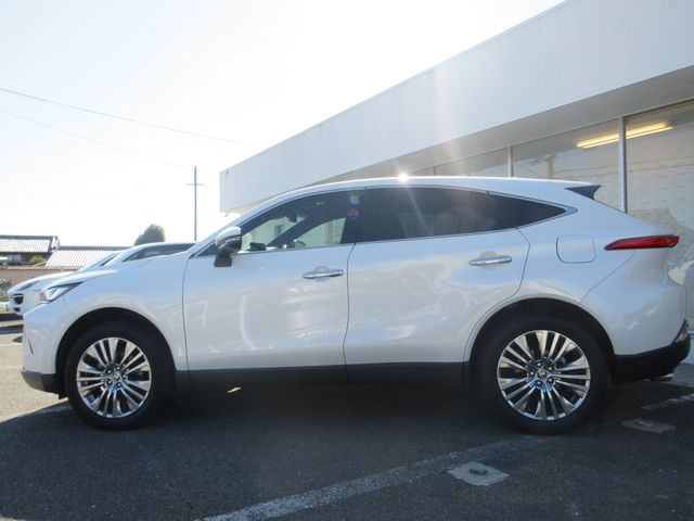 TOYOTA HARRIER 2WD 2020