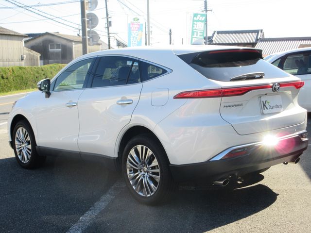 TOYOTA HARRIER 2WD 2020