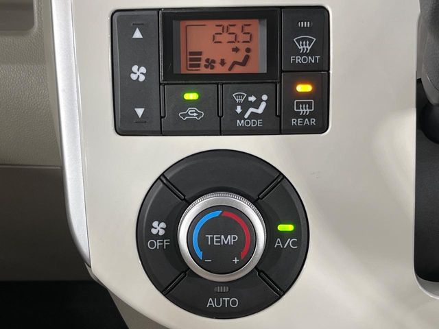 DAIHATSU TANTO 4WD 2017