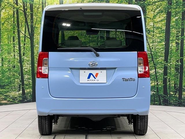 DAIHATSU TANTO 4WD 2017