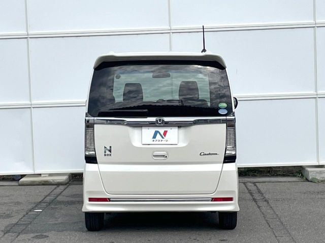 HONDA N BOX CUSTOM 2015