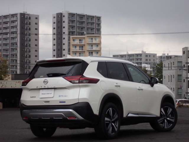 NISSAN X-TRAIL HYBRID 4WD 2022