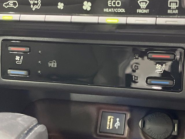 TOYOTA RAV4 4WD 2024