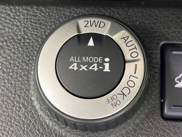 NISSAN X-TRAIL 4WD 2013