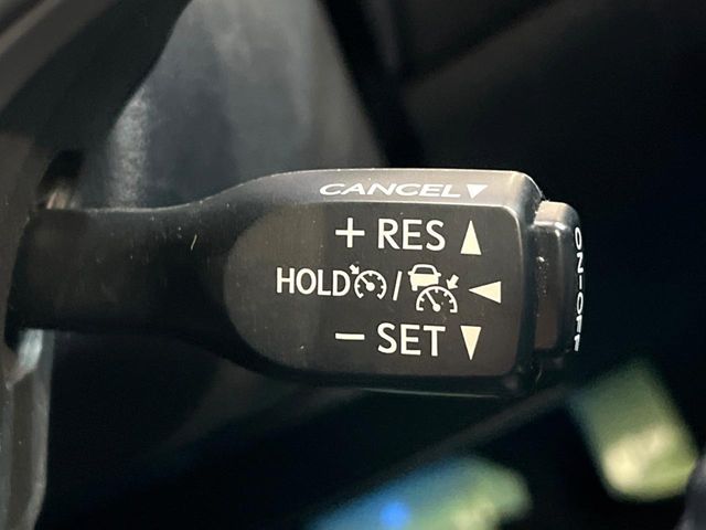 TOYOTA HARRIER 2WD 2019