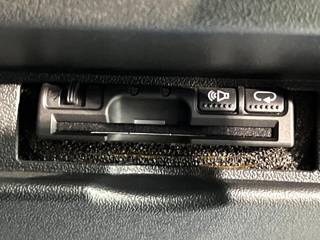 TOYOTA HIACE van 4WD 2018