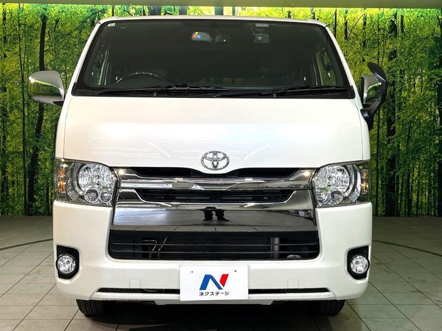 TOYOTA HIACE van 4WD 2018