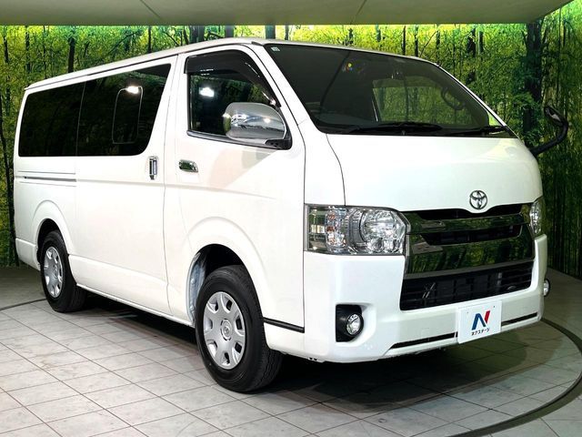 TOYOTA HIACE van 4WD 2018
