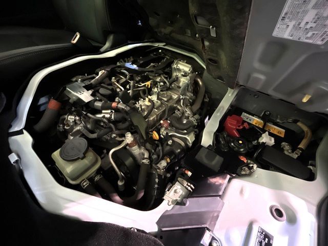 TOYOTA HIACE van 4WD 2018