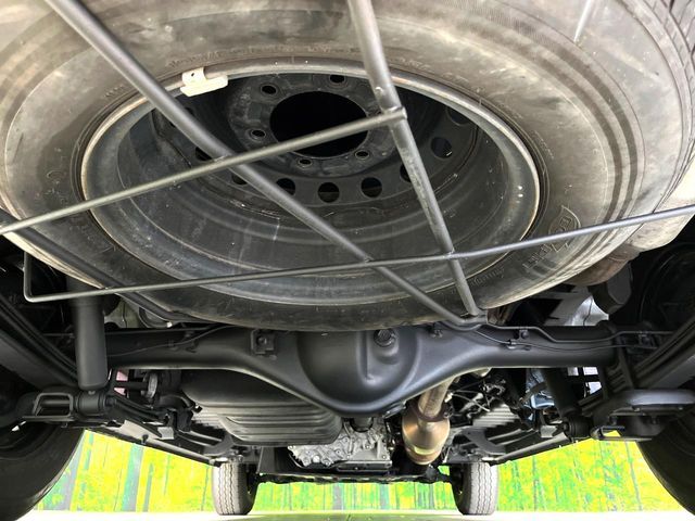 TOYOTA HIACE van 4WD 2018