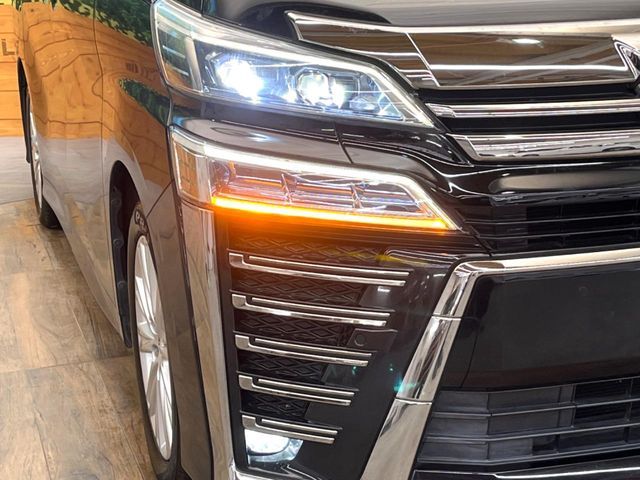 TOYOTA VELLFIRE 2018