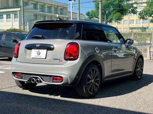 BMW MINI COOPER SD 2021