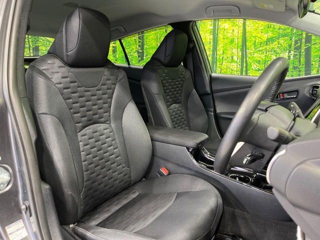 TOYOTA PRIUS PHV 2017