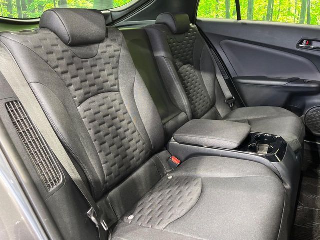 TOYOTA PRIUS PHV 2017