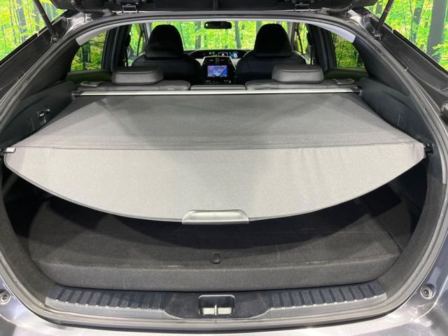 TOYOTA PRIUS PHV 2017