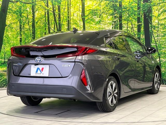 TOYOTA PRIUS PHV 2017