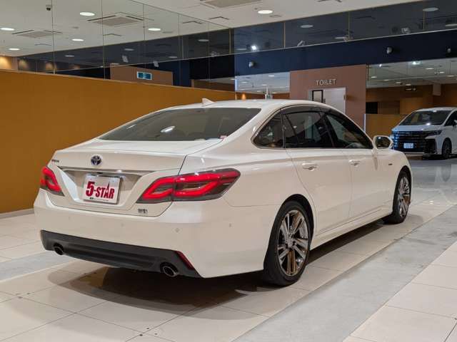 TOYOTA CROWN sedan hybrid 2019