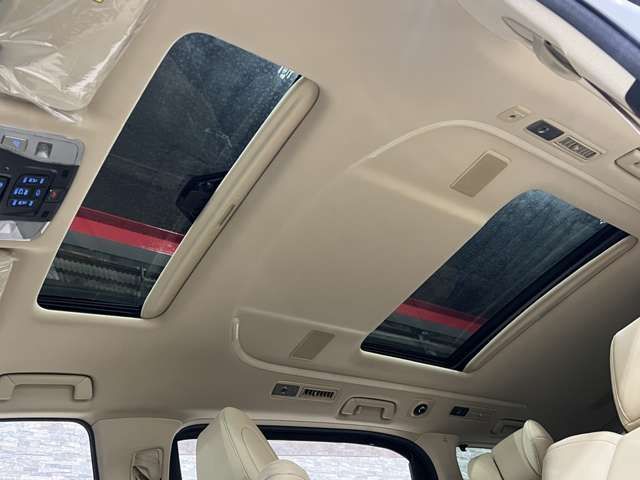 TOYOTA VELLFIRE  HYBRID 4WD 2019