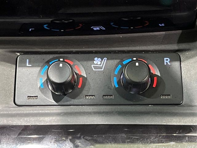 TOYOTA VELLFIRE 4WD 2018