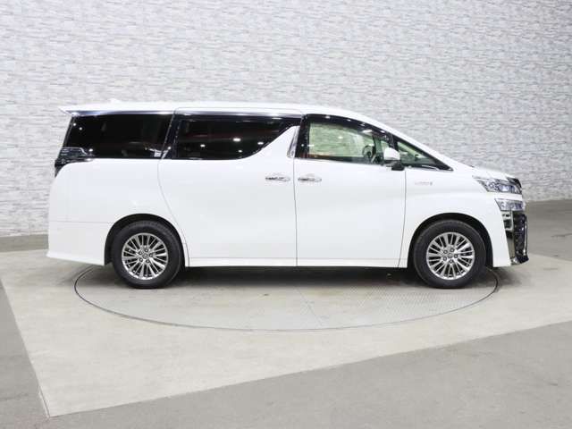 TOYOTA VELLFIRE  HYBRID 4WD 2018