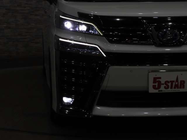 TOYOTA VELLFIRE  HYBRID 4WD 2018