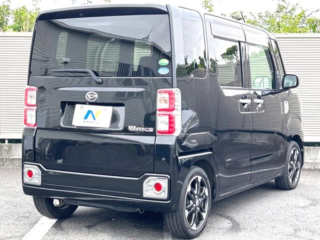 DAIHATSU WAKE 2018