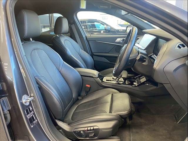 BMW BMW 1series 2021