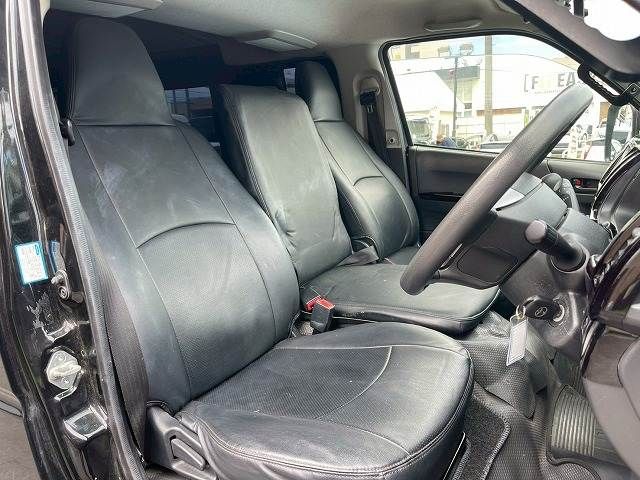 TOYOTA HIACE van 2WD 2022