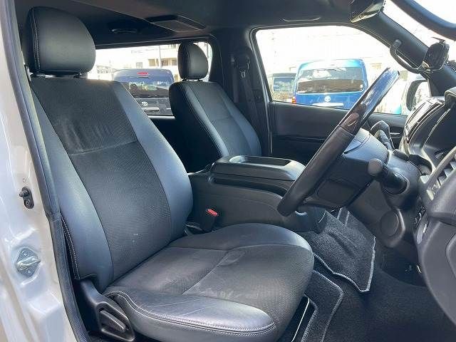 TOYOTA HIACE van 2WD 2020