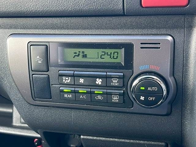 TOYOTA HIACE van 2WD 2020