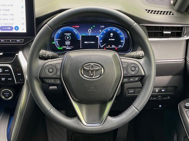 TOYOTA HARRIER HYBRID 2023
