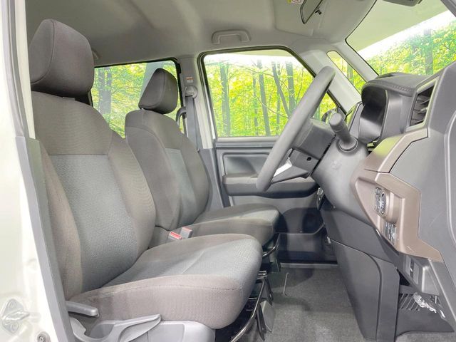 TOYOTA ROOMY 4WD 2023