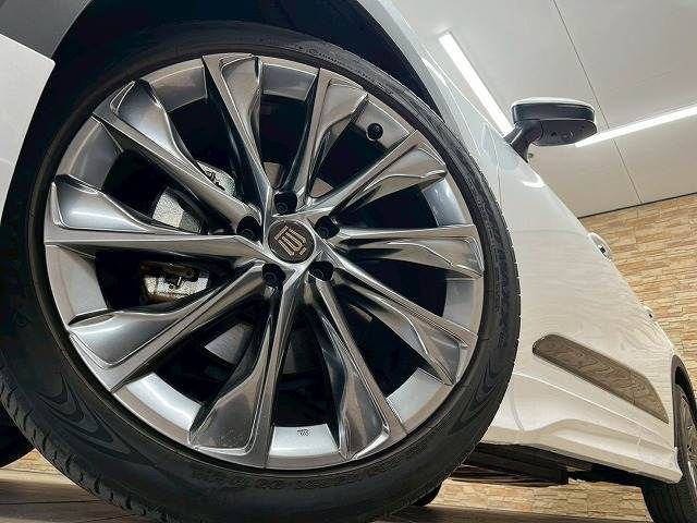 TOYOTA CROWN CROSSOVER 2022