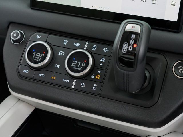 ROVER ROVER DEFENDER 2025