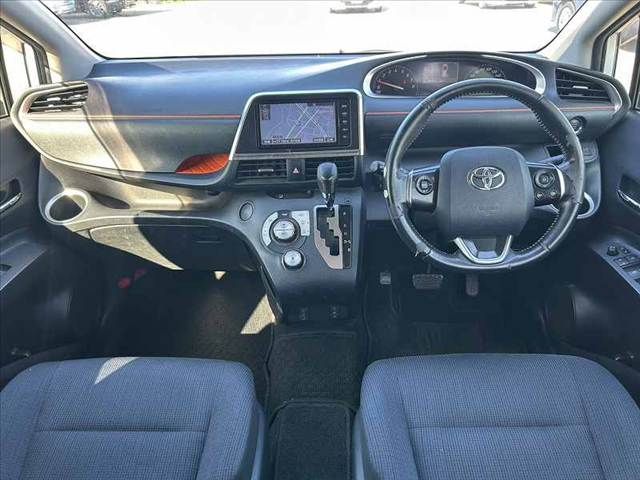 TOYOTA SIENTA 2015