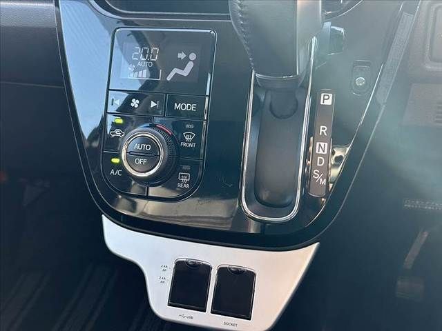 DAIHATSU CAST SPORT 2017