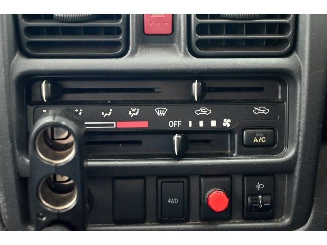 SUZUKI CARRY truck 4WD 2015