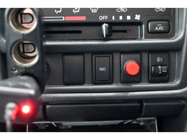 SUZUKI CARRY truck 4WD 2015