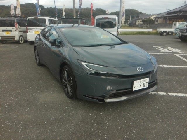 TOYOTA PRIUS 2023
