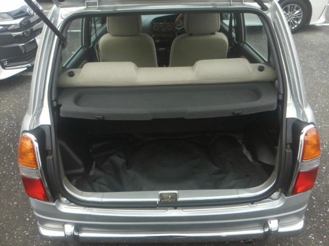 DAIHATSU MIRA GINO 2001