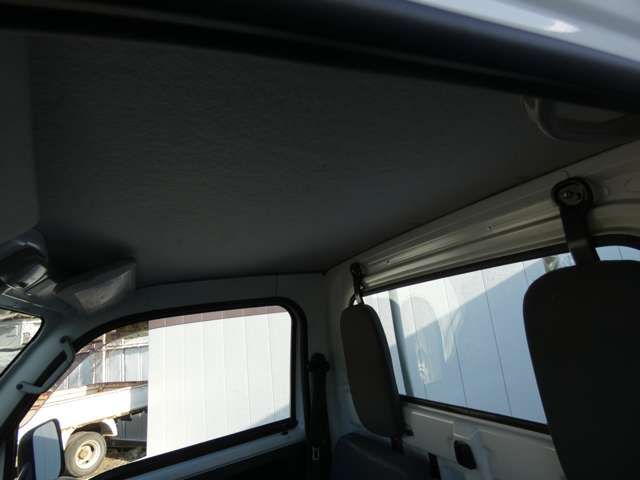 DAIHATSU HIJET truck 4WD 2017