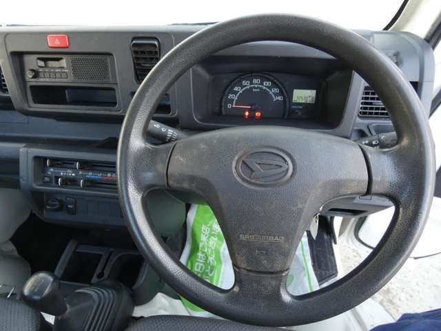 DAIHATSU HIJET truck 4WD 2017