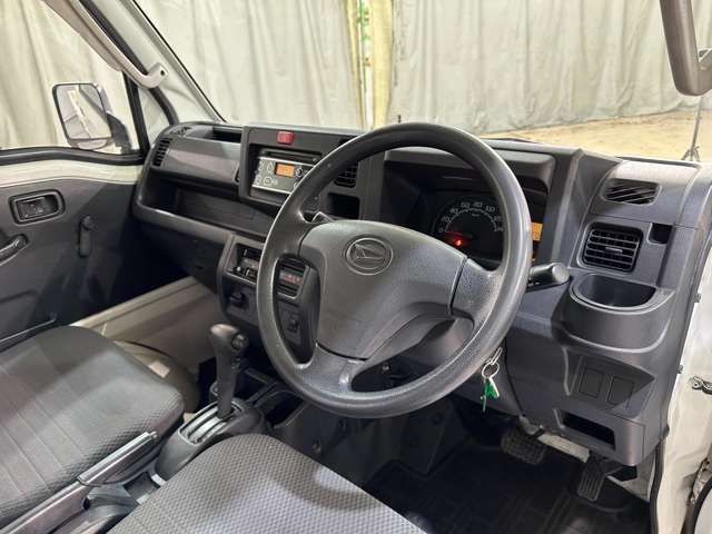 DAIHATSU HIJET truck 2015