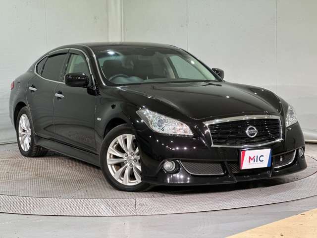 NISSAN FUGA 2009