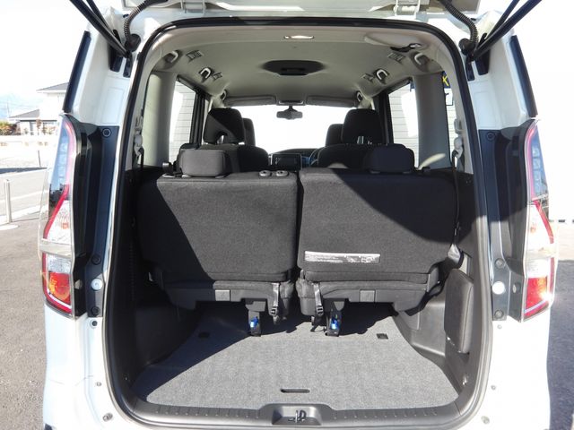 NISSAN SERENA  WG 2019