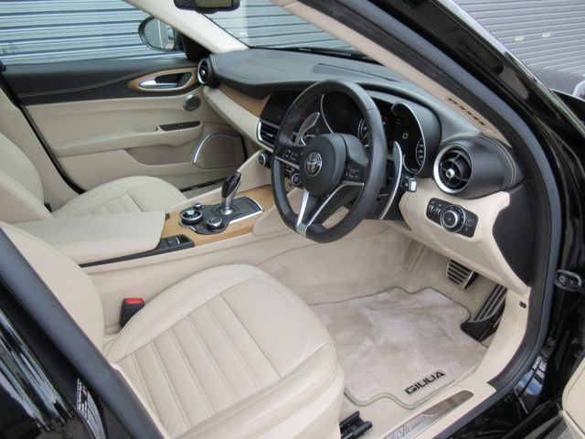 ALFAROMEO ALFAROMEO Giulia 2017