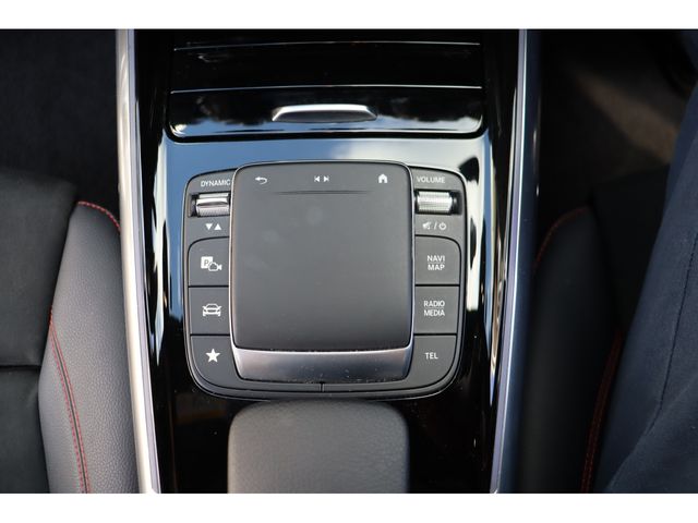 MERCEDES BENZ MERCEDES BENZ GLA class 2020