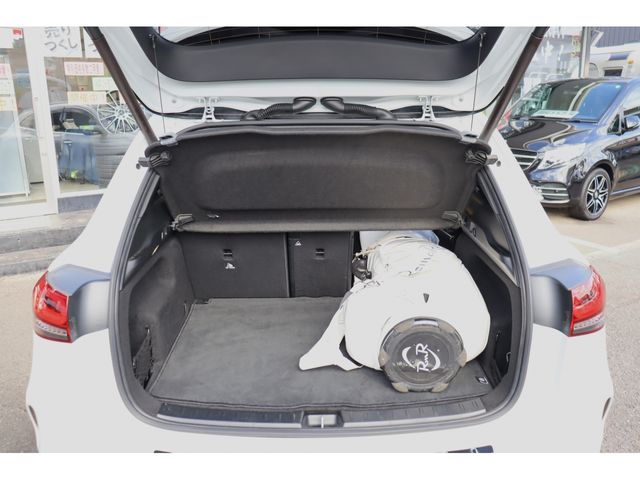 MERCEDES BENZ MERCEDES BENZ GLA class 2020