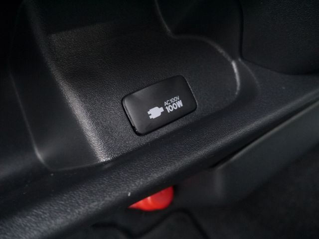 TOYOTA HIACE van 2WD 2025